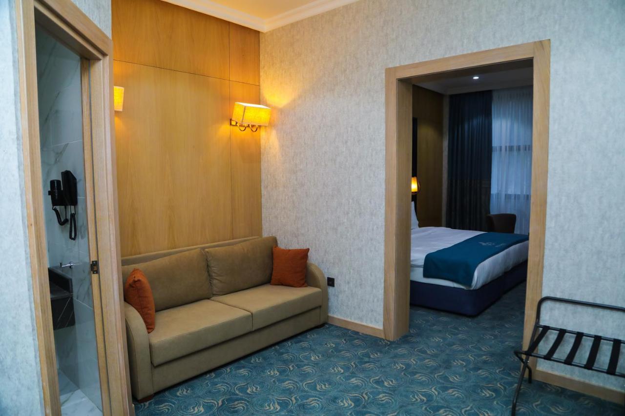 Iris Hotel Baku - Halal Hotel Exterior photo