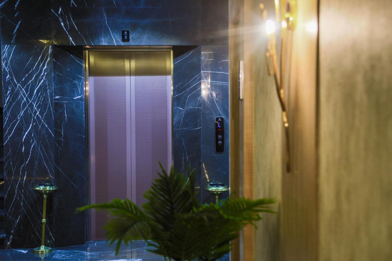 Iris Hotel Baku - Halal Hotel Exterior photo